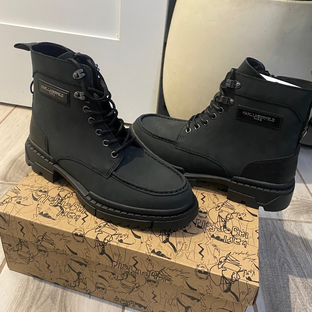 Karl Lagerfeld Paris